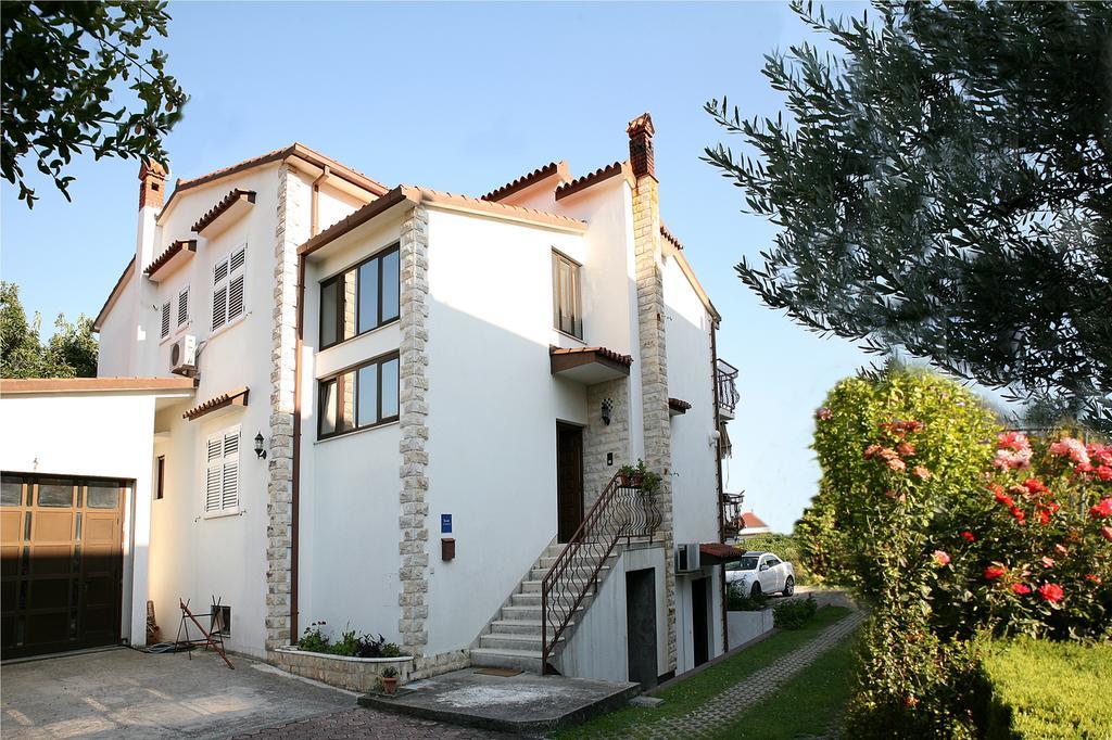 Apartments Maletic Kastela Exterior photo